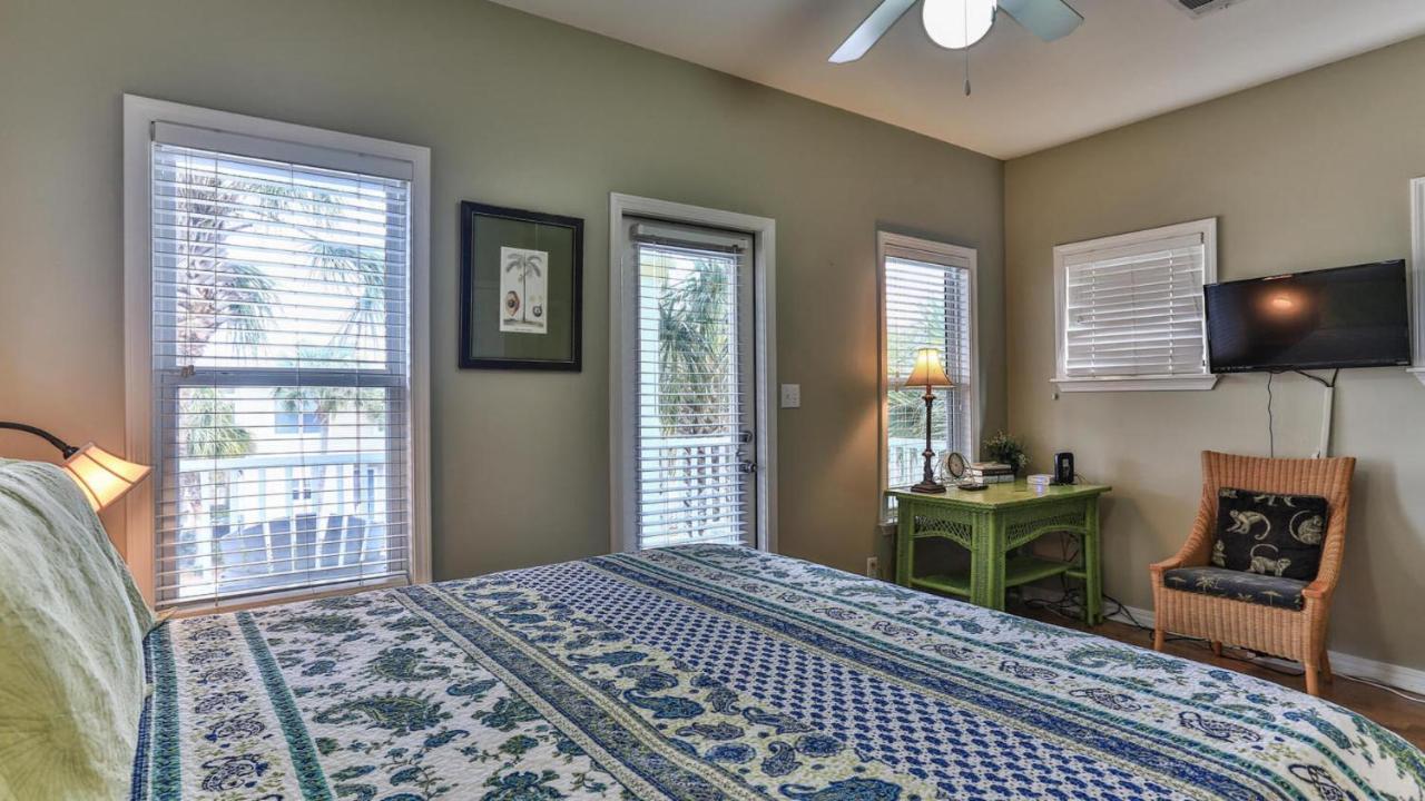 Biglows Bungalow - About A Quarter Mile To Private Neighborhood Beach Access, Pet Friendly, Community Pool Destin Extérieur photo